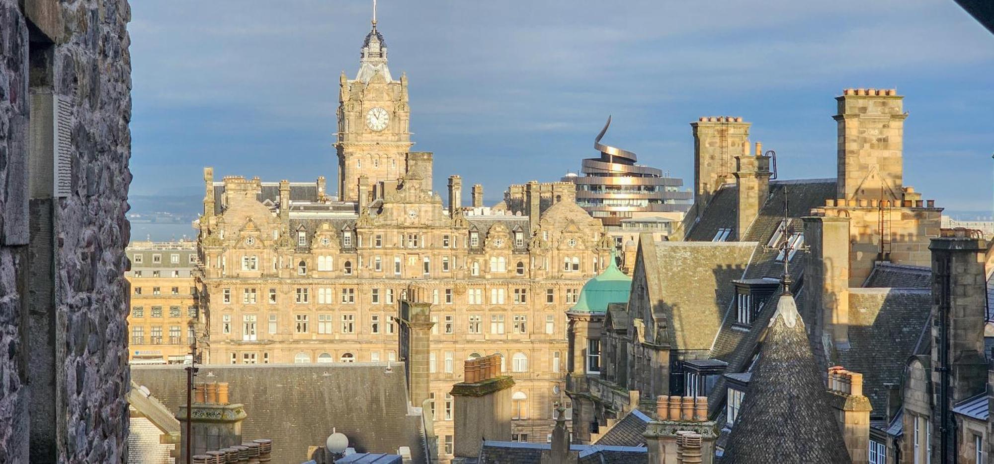 Royal Mile - Bright 2 Bedroom Apartment Edinburg Exteriör bild